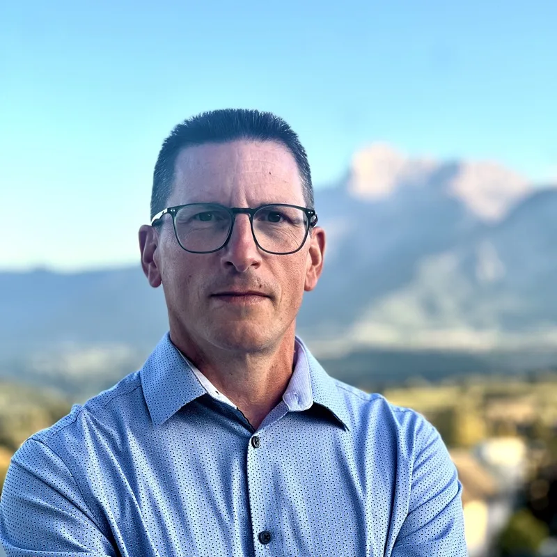 Portrait de Jean-Luc Cozzolino, fondateur de COZZO